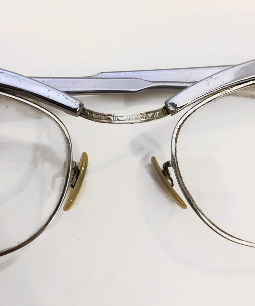 Modified Cat Eye Glasses 'AURORA' in Silver Bold 